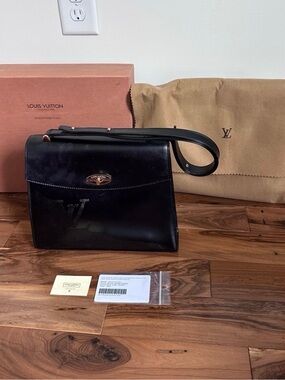 Louis Vuitton Vintage Leather Black Ópera Sparta Purse EUC